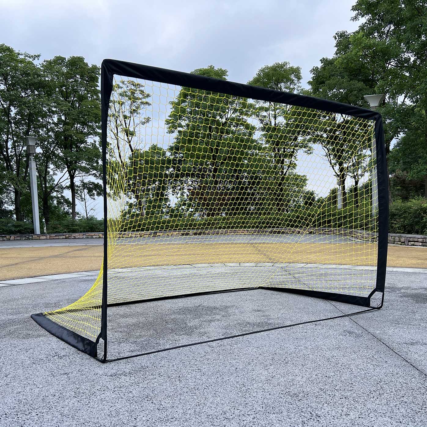 Pop up soccer goal