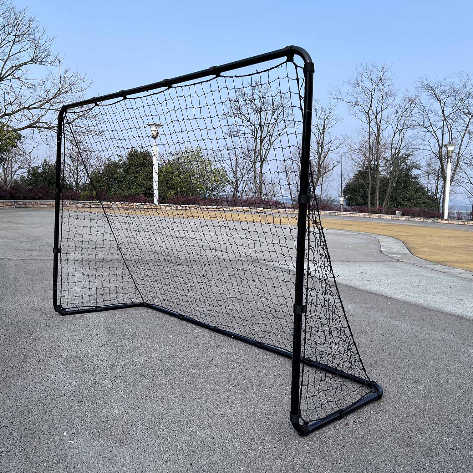 Metal tube soccer goal